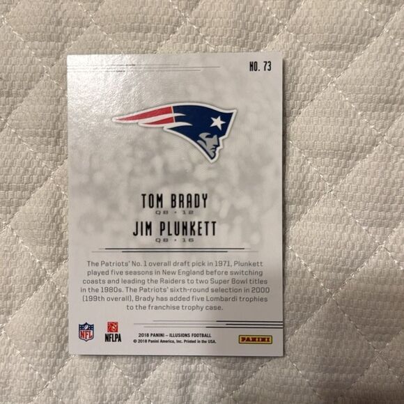 2018 panini illusions gold jim plunkett, tom brady #73 mint cond - Picture 3 of 3